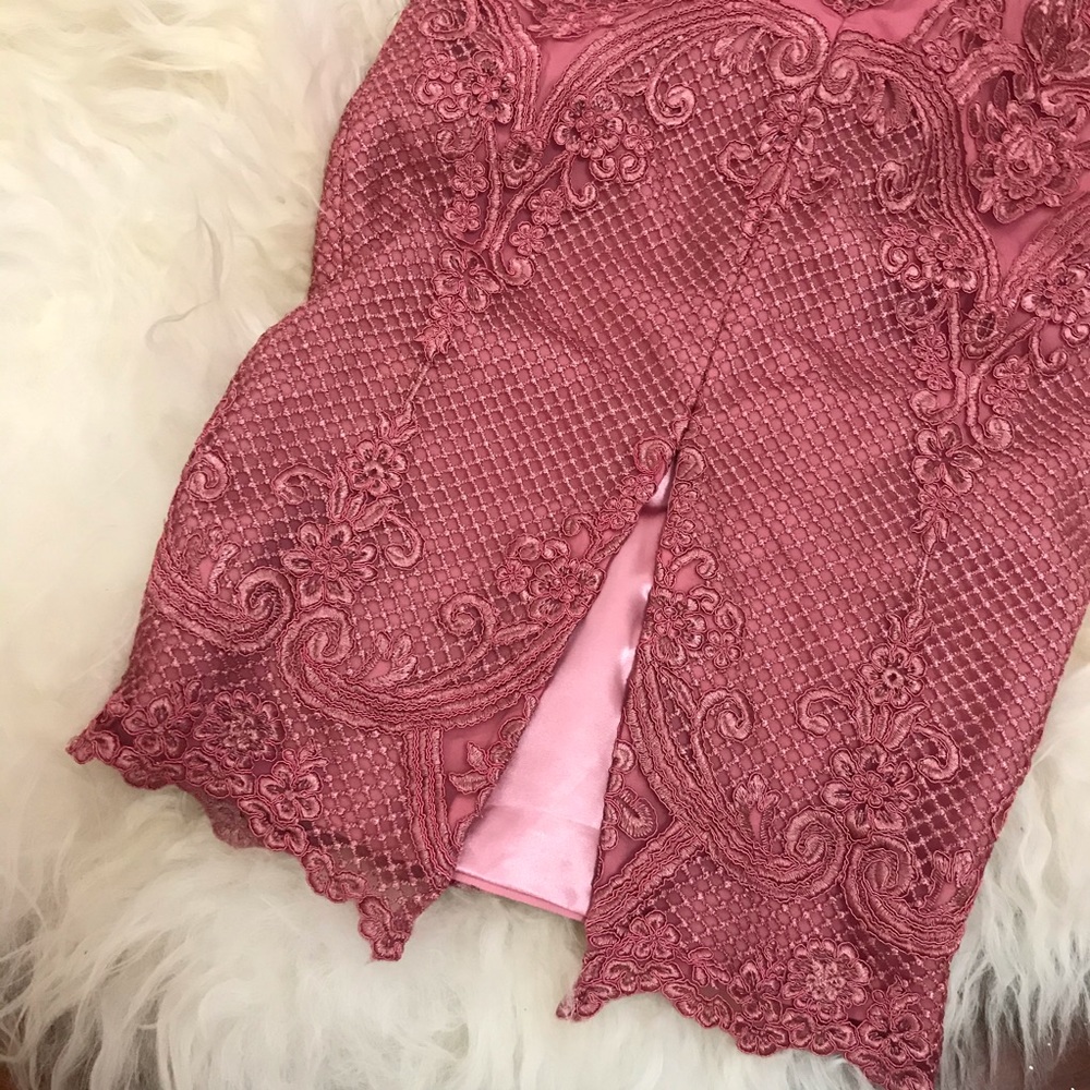 BARIANO LACE OFF-THE-SHOULDER COCKTAIL DRESS - Picture 8 of 8